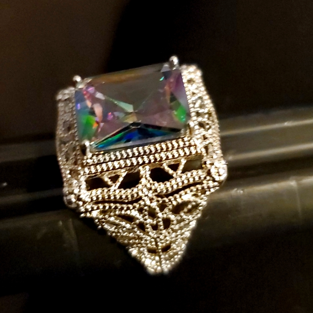 New Emerald Cut Mystic Topaz Silver Statement Ring. - Picture 15 of 16